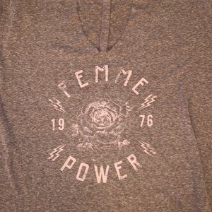 Sexy femme Layne Bryant cutout tee 22/24